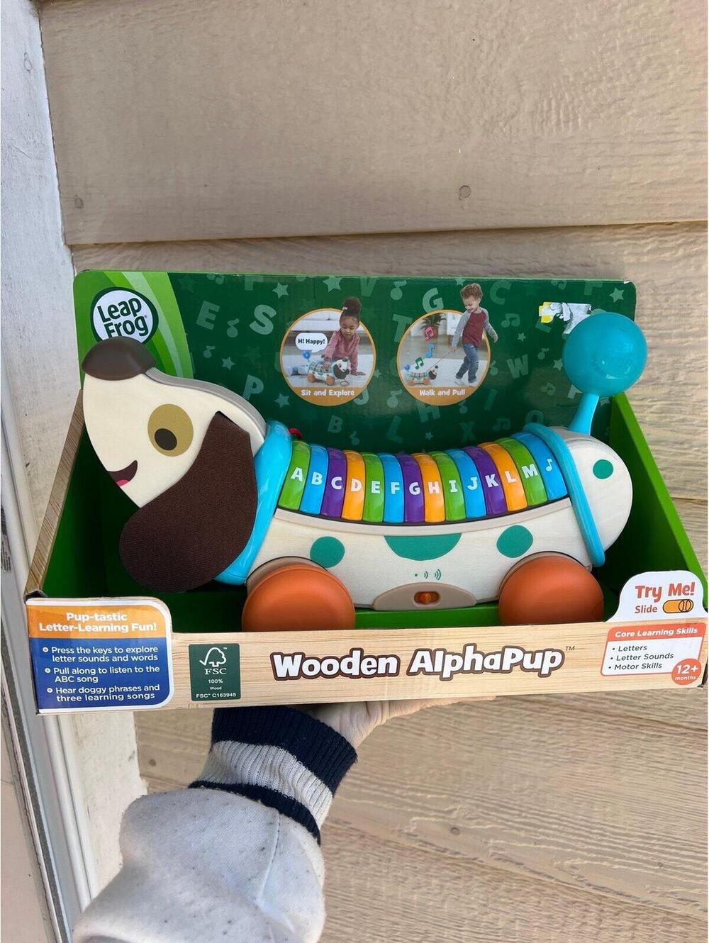 LEAP FROG WOODEN ALPHA PUP
